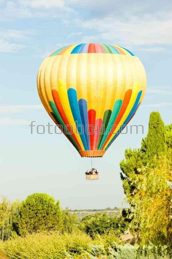 Воздушный шар над Провансом