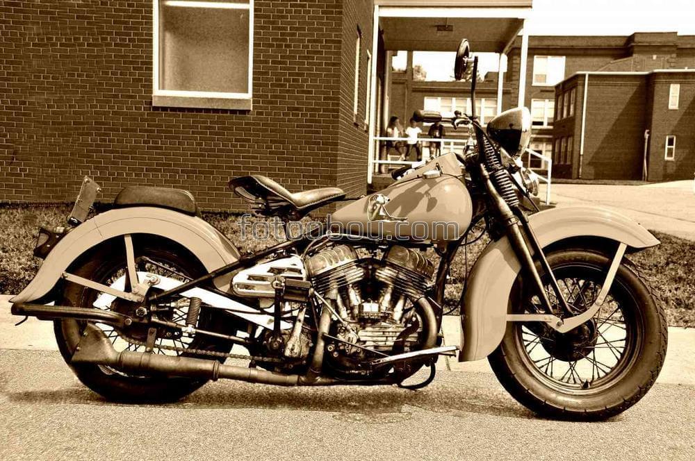 Старый дедушкин мотоцикл