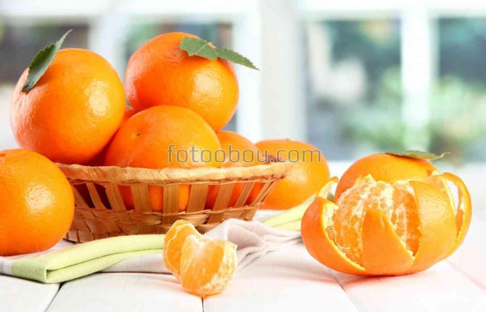 Натюрморт с очищенными апельсинами