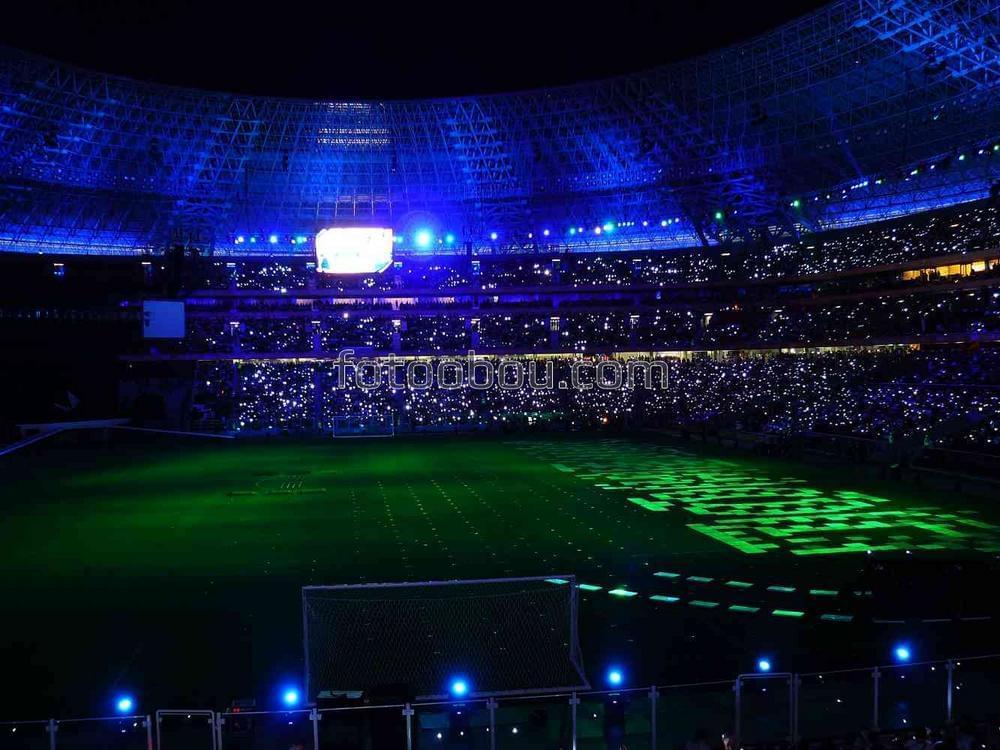 Ночной футбольный стадион