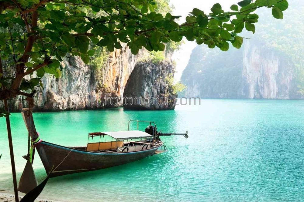 Лодка на острове Тайланда