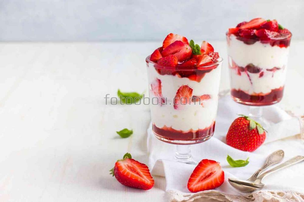 Клубничное мороженное