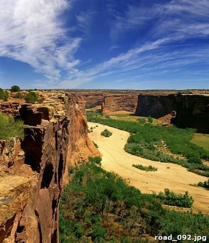 Стена, скалы, тропинка, трава, небо