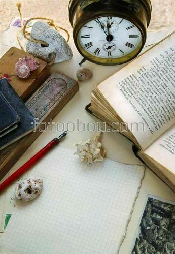 будильник, книга, чернильная ручка, сувениры